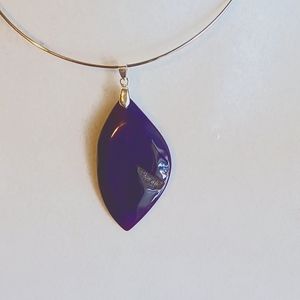 Purple agate pendant